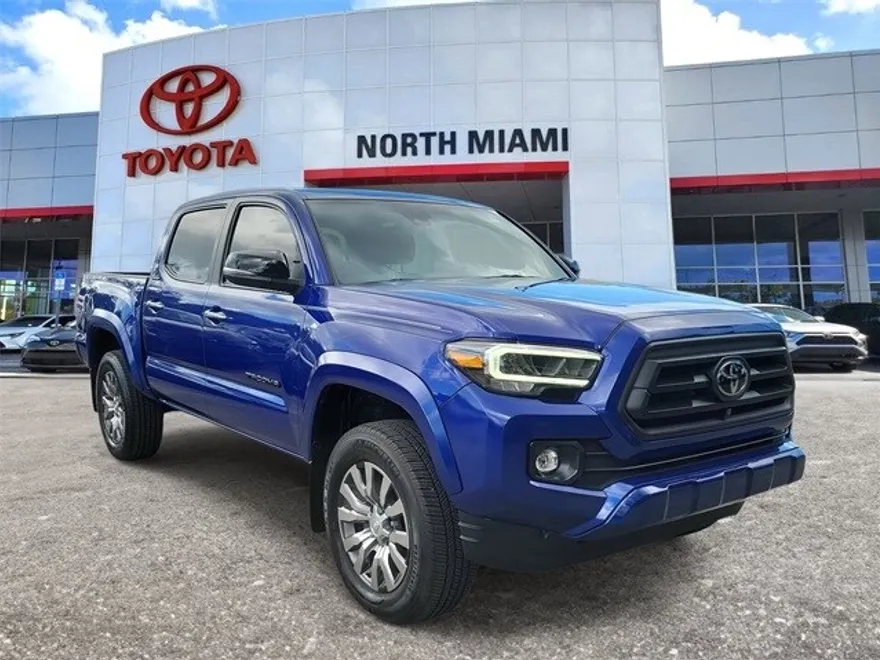 2023 Toyota Tacoma Limited photo 1