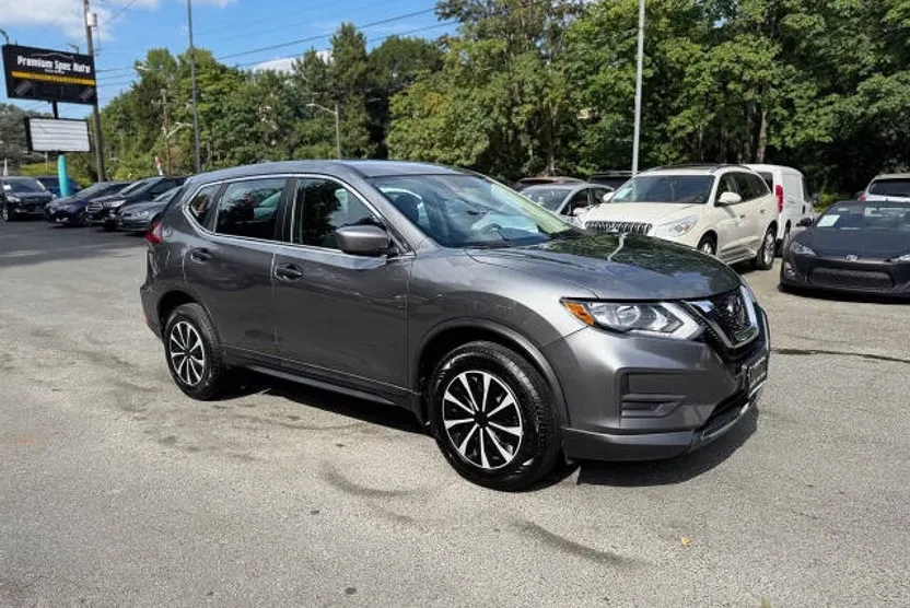 2020 Nissan Rogue S photo 1