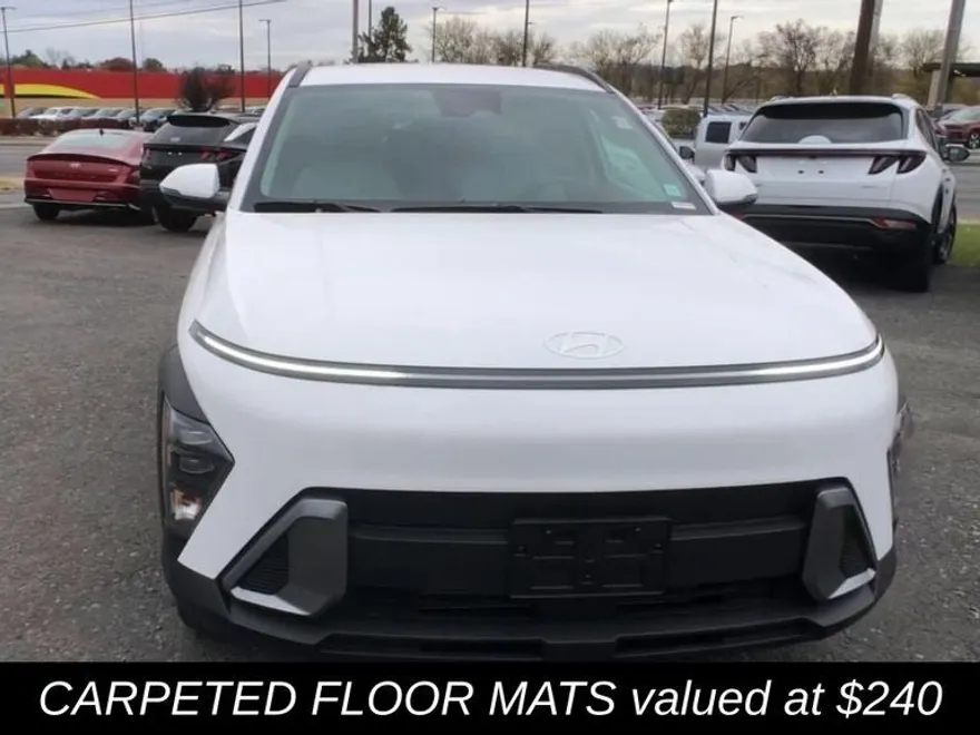 2025 Hyundai Kona SEL photo 1