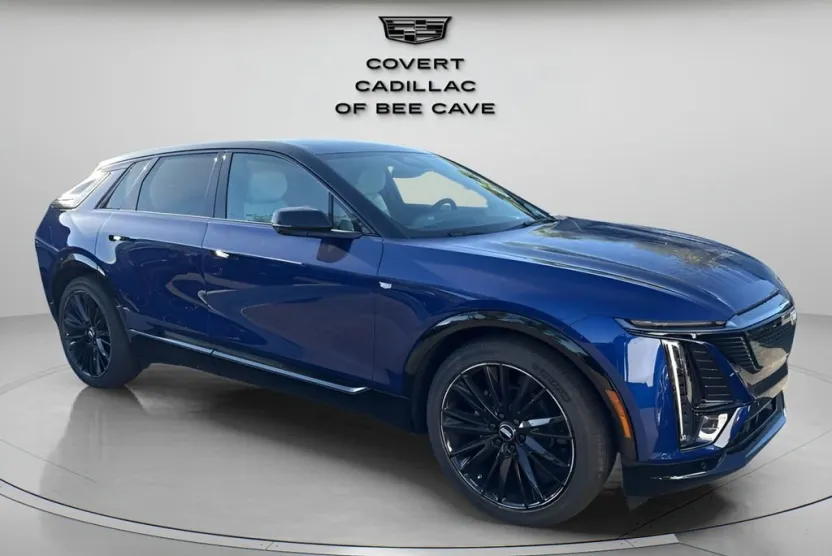 2025 Cadillac Lyriq Sport photo 1