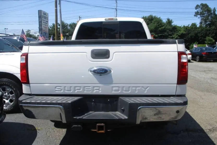 2015 Ford F-250 Lariat photo 1