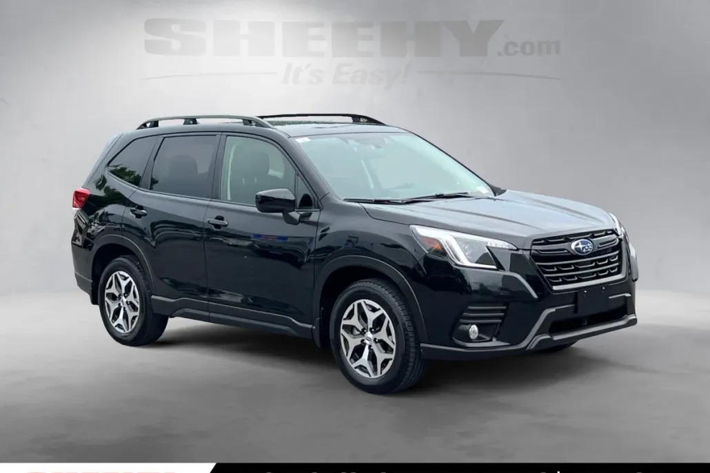 2023 Subaru Forester Premium photo 1
