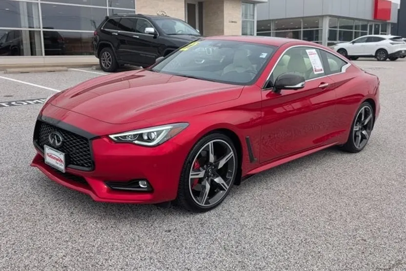 2022 Infiniti Q60 Red Sport 400 photo 1