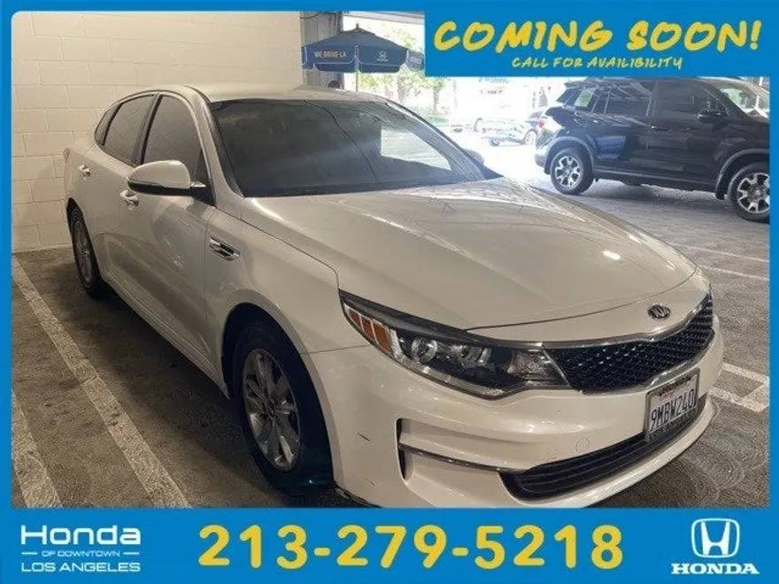 2016 Kia Optima LX photo 1