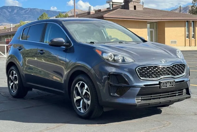 2020 Kia Sportage LX photo 1