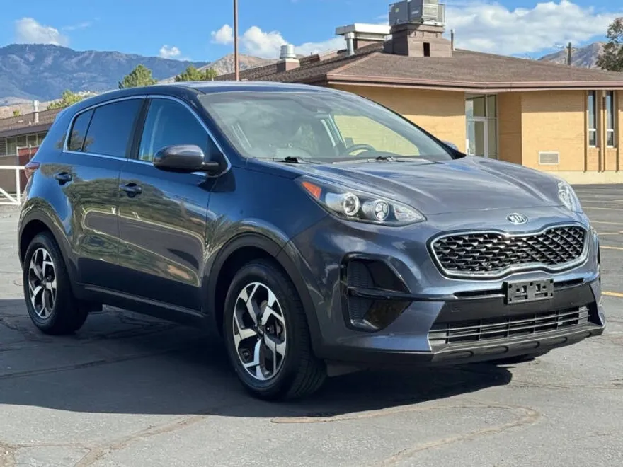 2020 Kia Sportage LX photo 1