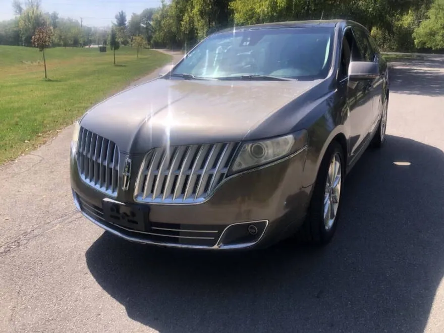 2012 Lincoln MKT EcoBoost photo 1