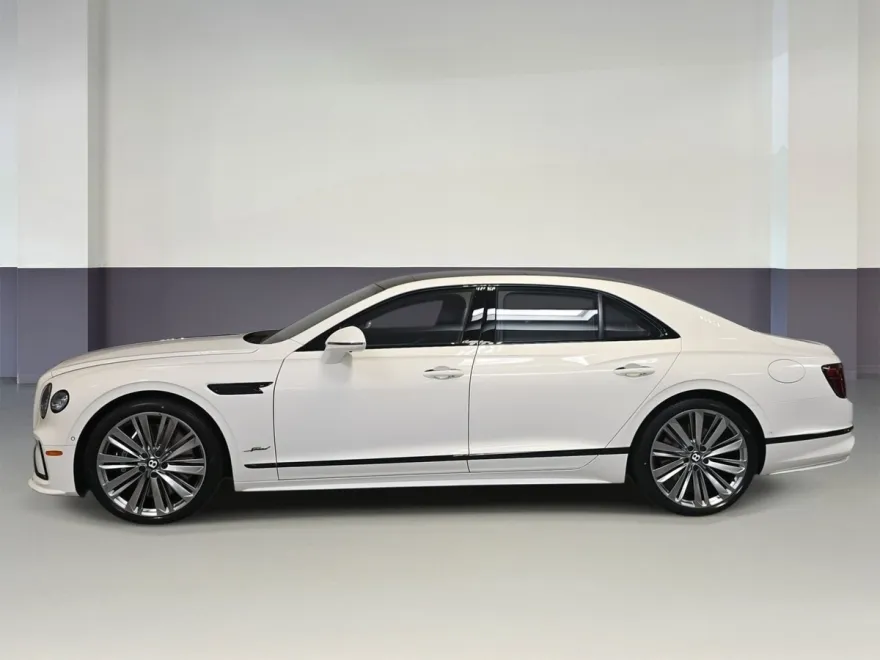 2025 Bentley Flying Spur Speed photo 1
