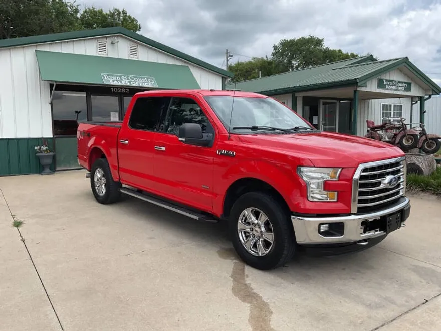 2016 Ford F-150 XLT photo 1