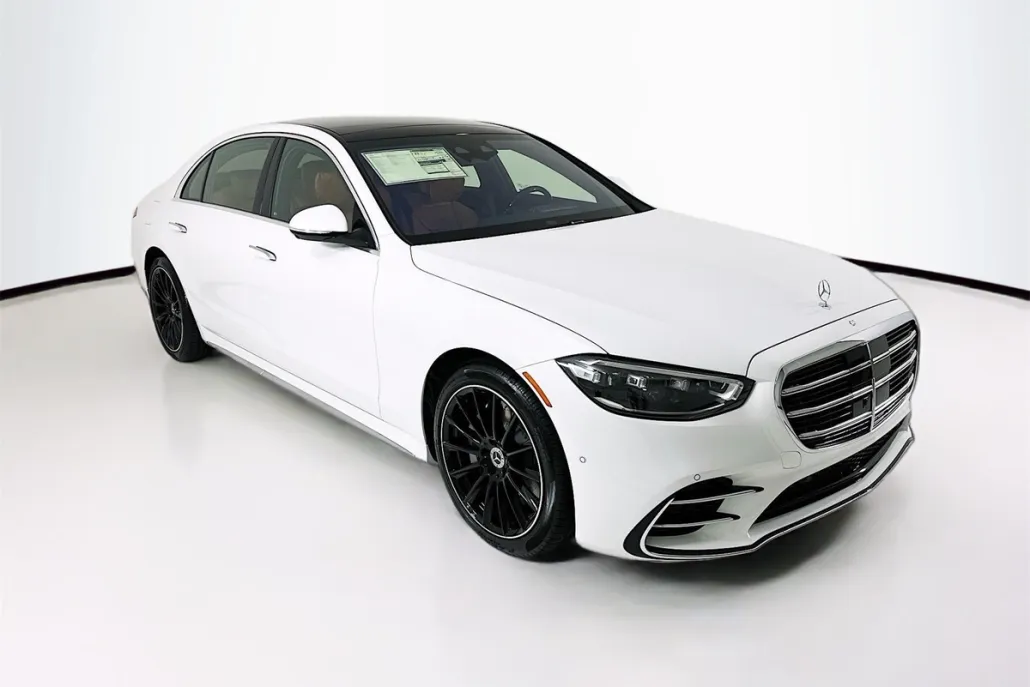 2026 Mercedes Benz S 500 4MATIC photo 1