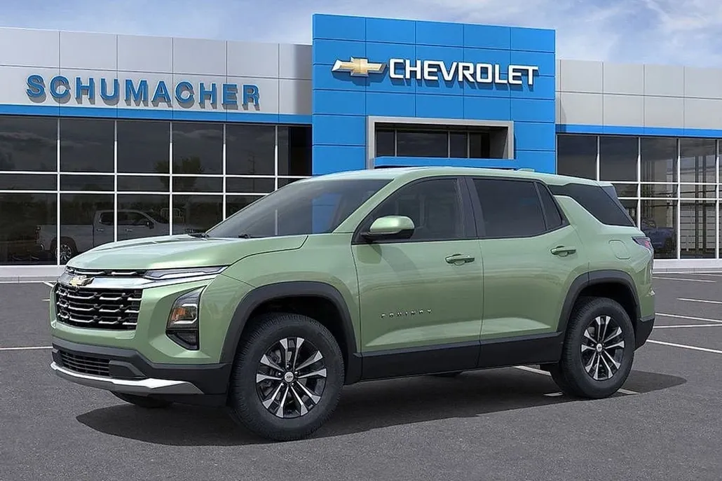 2026 Chevrolet Equinox LT photo 1