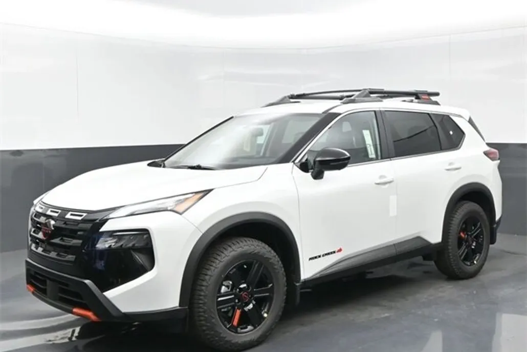 2026 Nissan Rogue SV photo 1