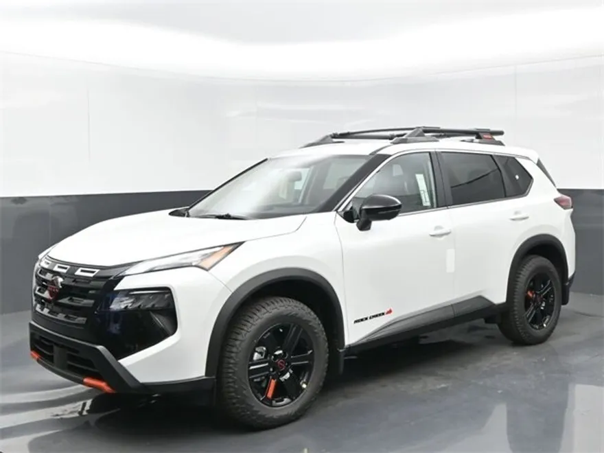 2026 Nissan Rogue SV photo 1