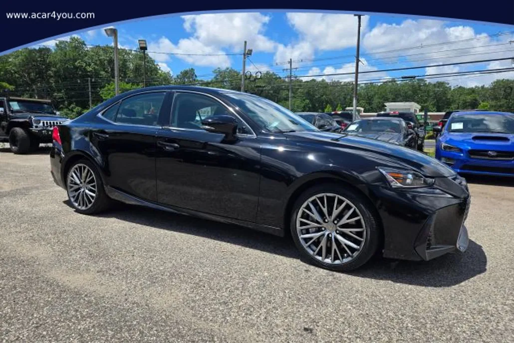 2017 Lexus IS 200t photo 1