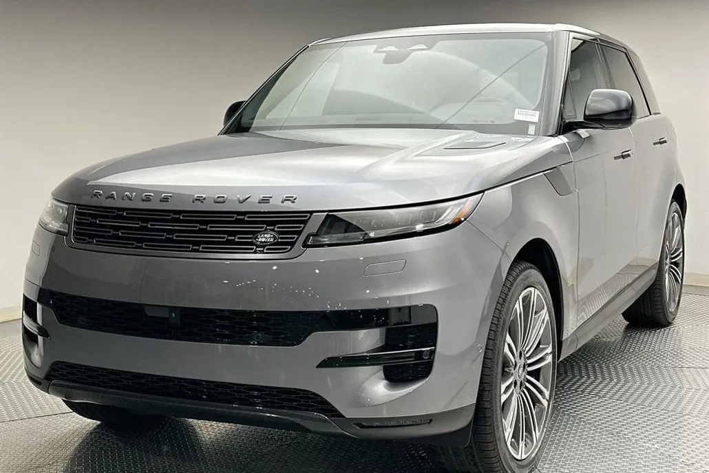 2025 Land Rover Range Rover Sport SE photo 1