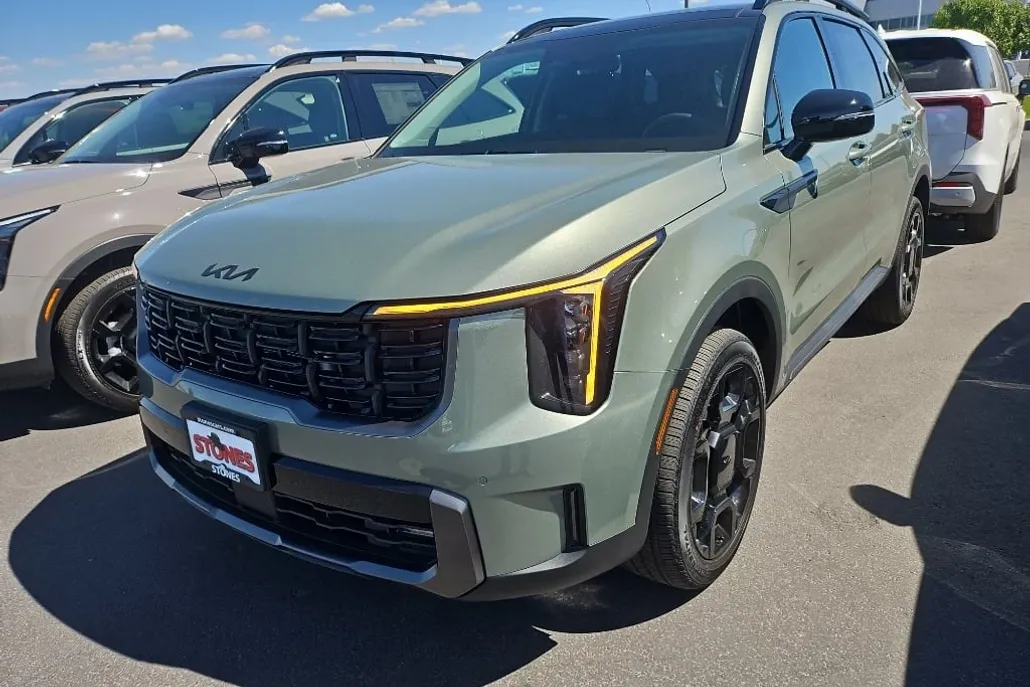 2025 Kia Sorento X-Line EX photo 1