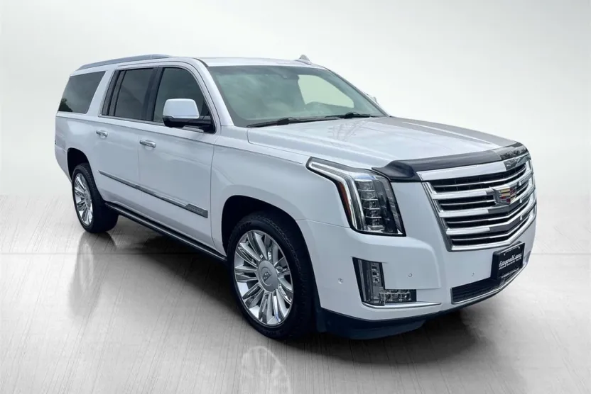 2017 Cadillac Escalade ESV Platinum photo 1