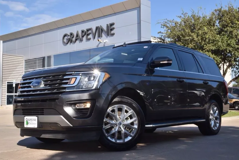 2020 Ford Expedition XLT photo 1