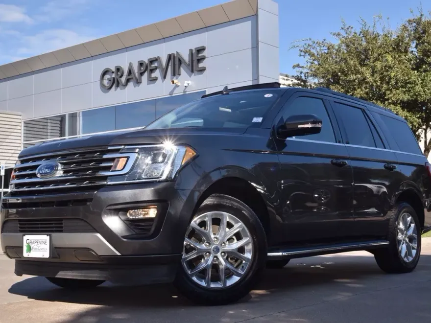 2020 Ford Expedition XLT photo 1