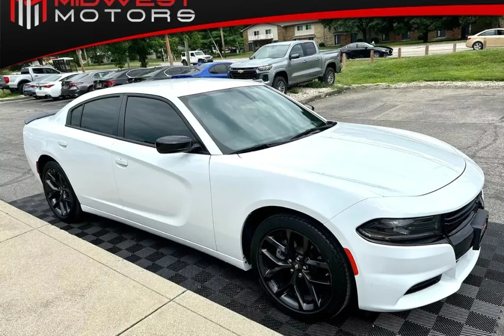 2022 Dodge Charger SXT photo 1