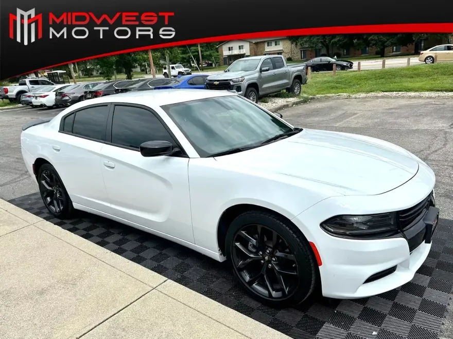 2022 Dodge Charger SXT photo 1
