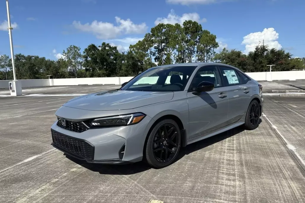 2026 Honda Civic Sport photo 1