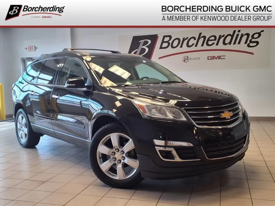 2017 Chevrolet Traverse 1LT photo 1