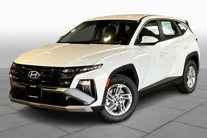 2025 Hyundai Tucson SE photo 1