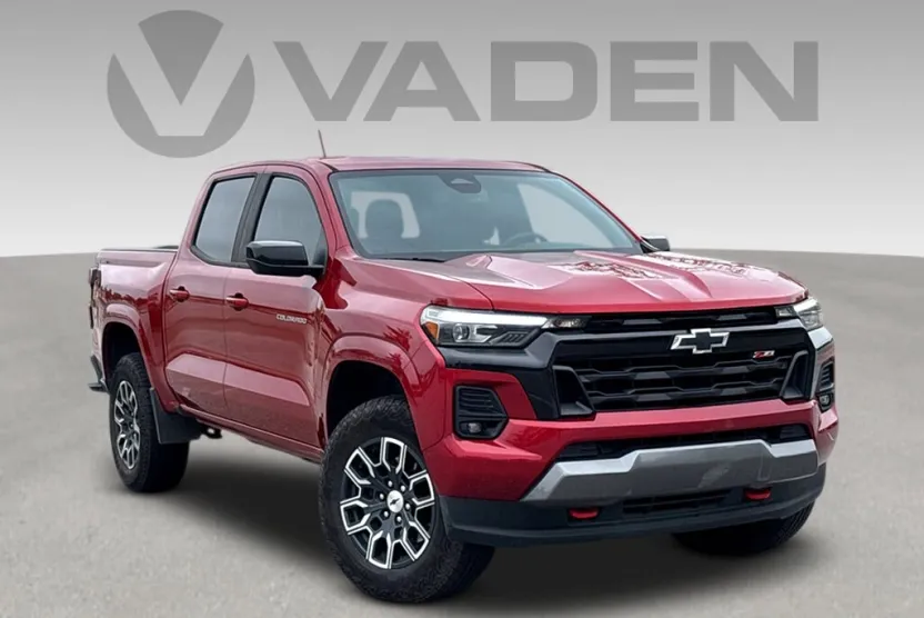 2023 Chevrolet Colorado Z71 photo 1