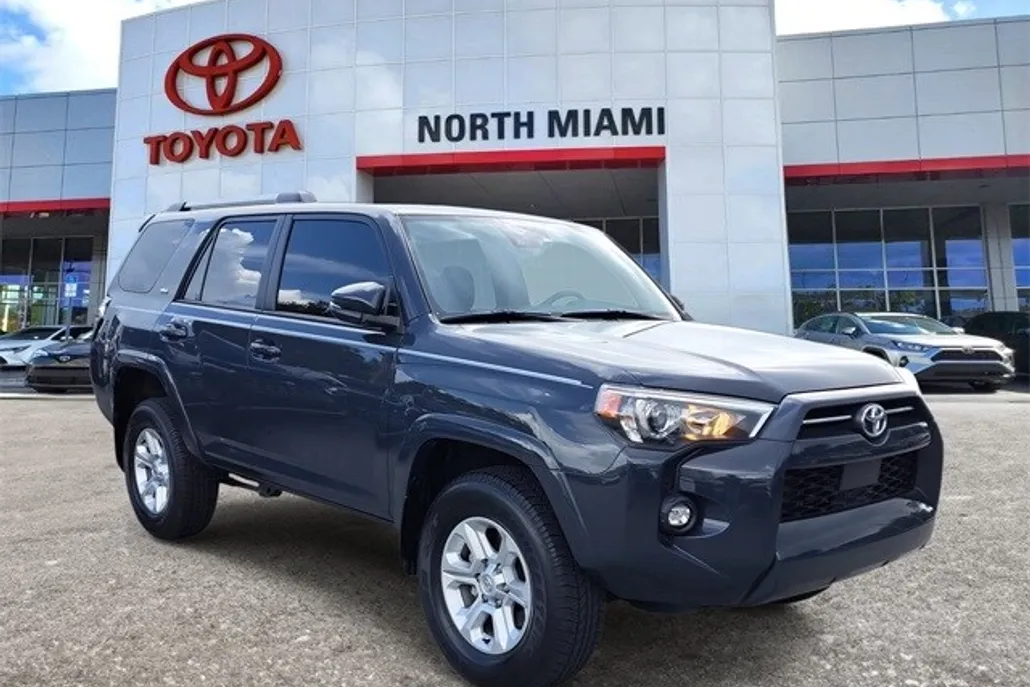 2024 Toyota 4Runner SR5 Premium photo 1