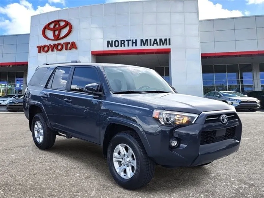 2024 Toyota 4Runner SR5 Premium photo 1