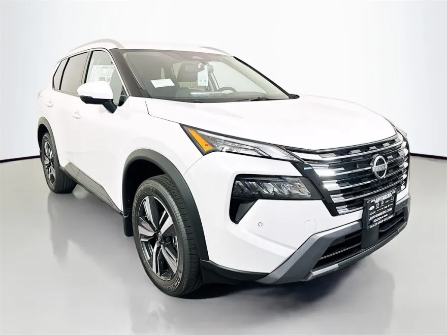 2025 Nissan Rogue SL photo 1