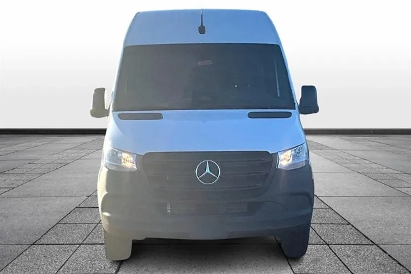 2025 Mercedes Benz Sprinter 3500 170 WB photo 1