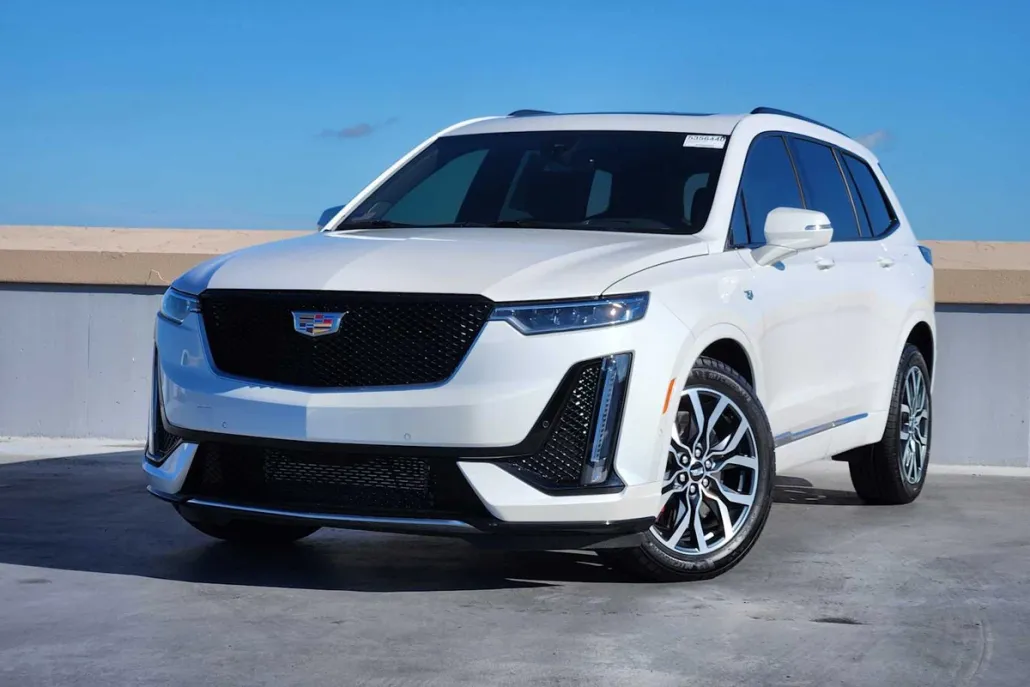 2025 Cadillac XT6 Sport photo 1