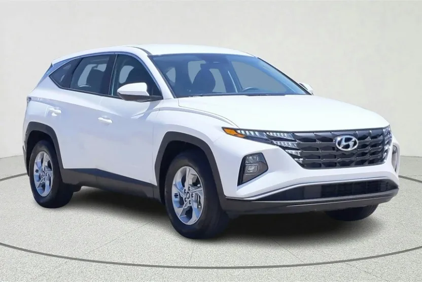 2023 Hyundai Tucson SE photo 1