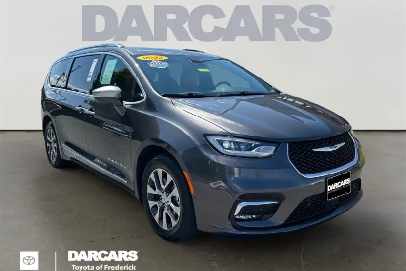 2022 Chrysler Pacifica Hybrid Pinnacle photo 1