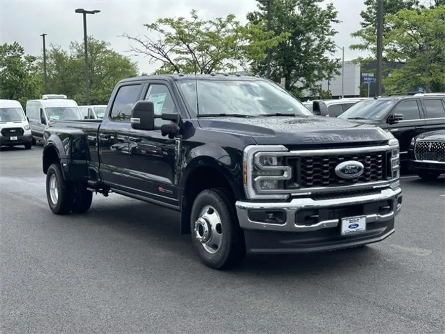 2025 Ford F-350 photo 1