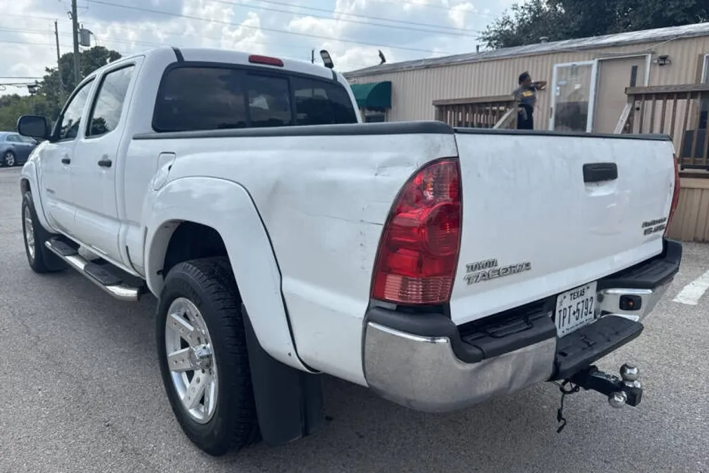 2008 Toyota Tacoma PreRunner V6 photo 1