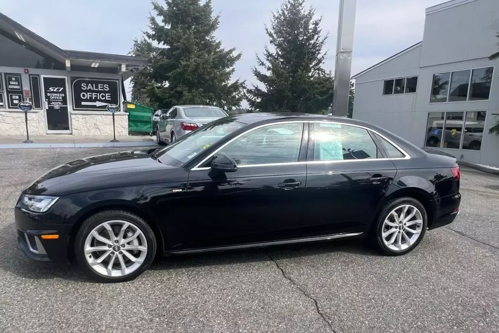 2019 Audi A4 2.0T Premium Plus photo 1