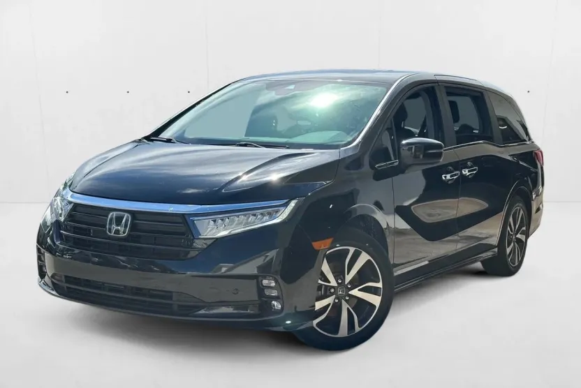 2024 Honda Odyssey Touring photo 1