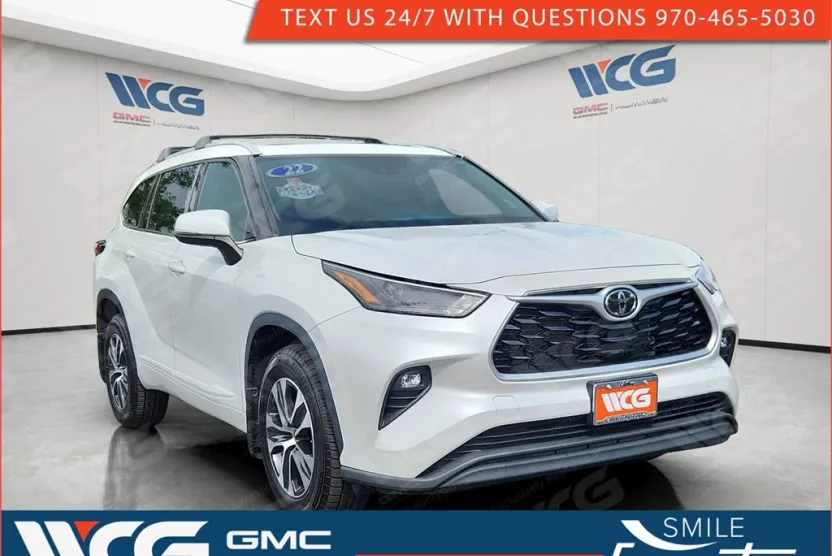 2022 Toyota Highlander XLE photo 1