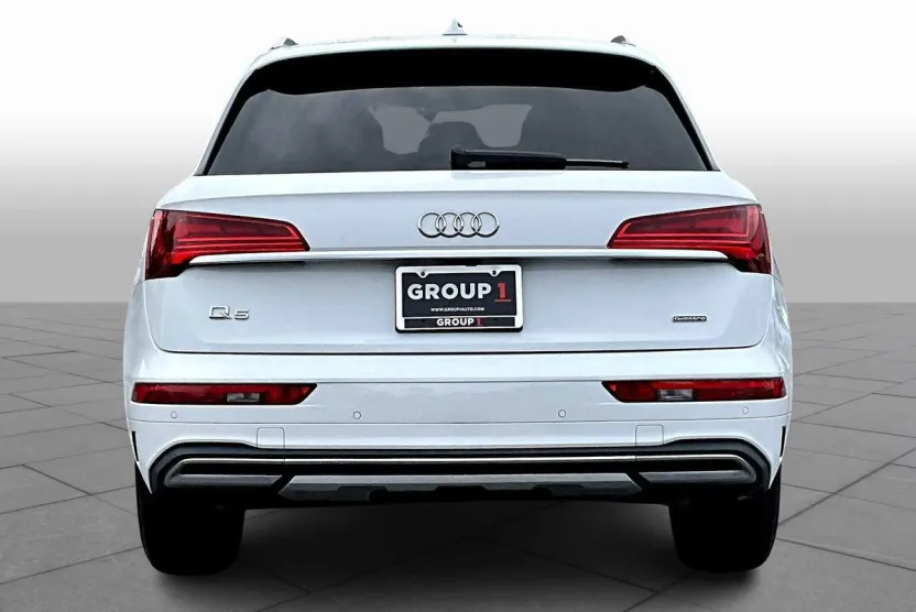 2021 Audi Q5 Premium photo 1