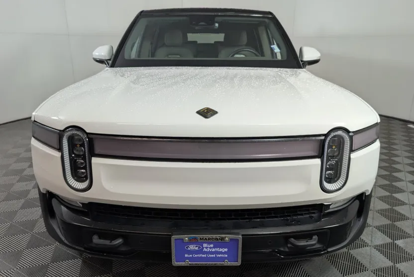 2023 Rivian R1S Adventure photo 1