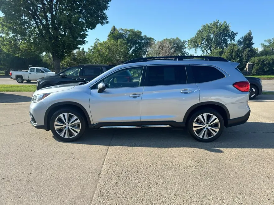 2021 Subaru Ascent Limited photo 1
