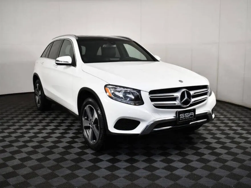 2019 Mercedes Benz GLC 300 4MATIC photo 1