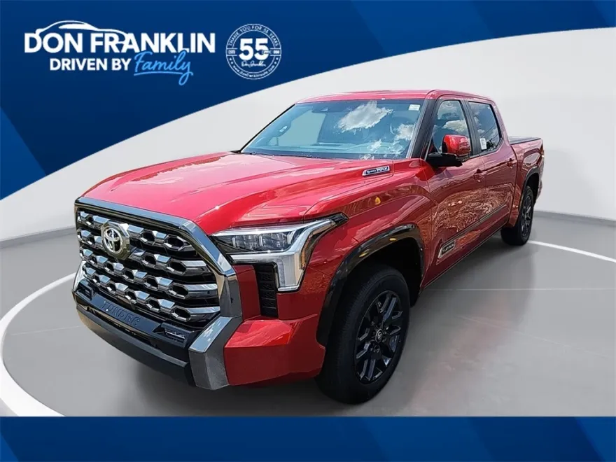 2025 Toyota Tundra Platinum CrewMax photo 1