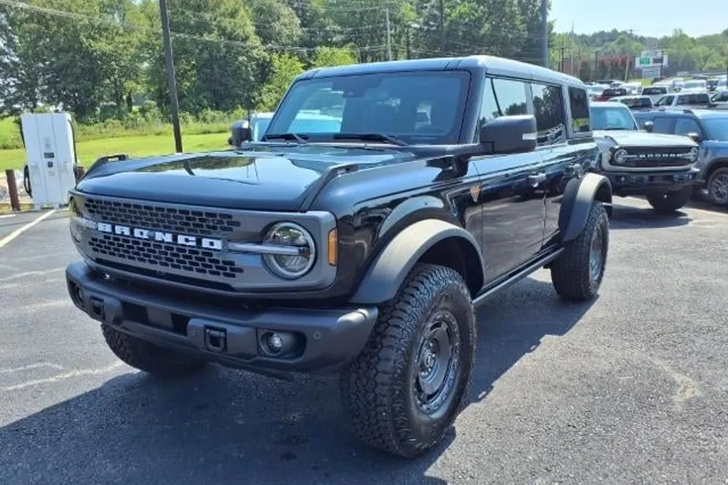 2025 Ford Bronco Badlands photo 1