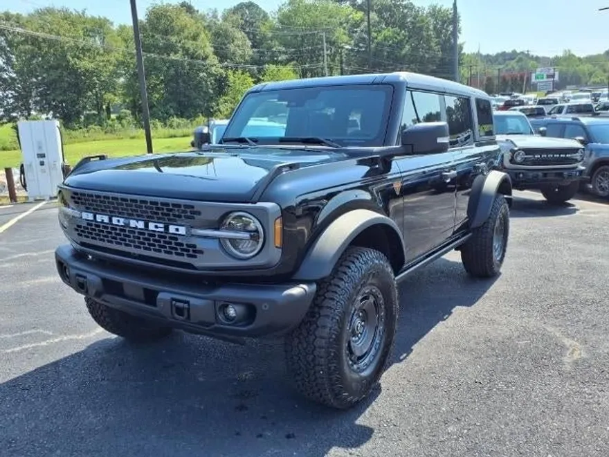 2025 Ford Bronco Badlands photo 1