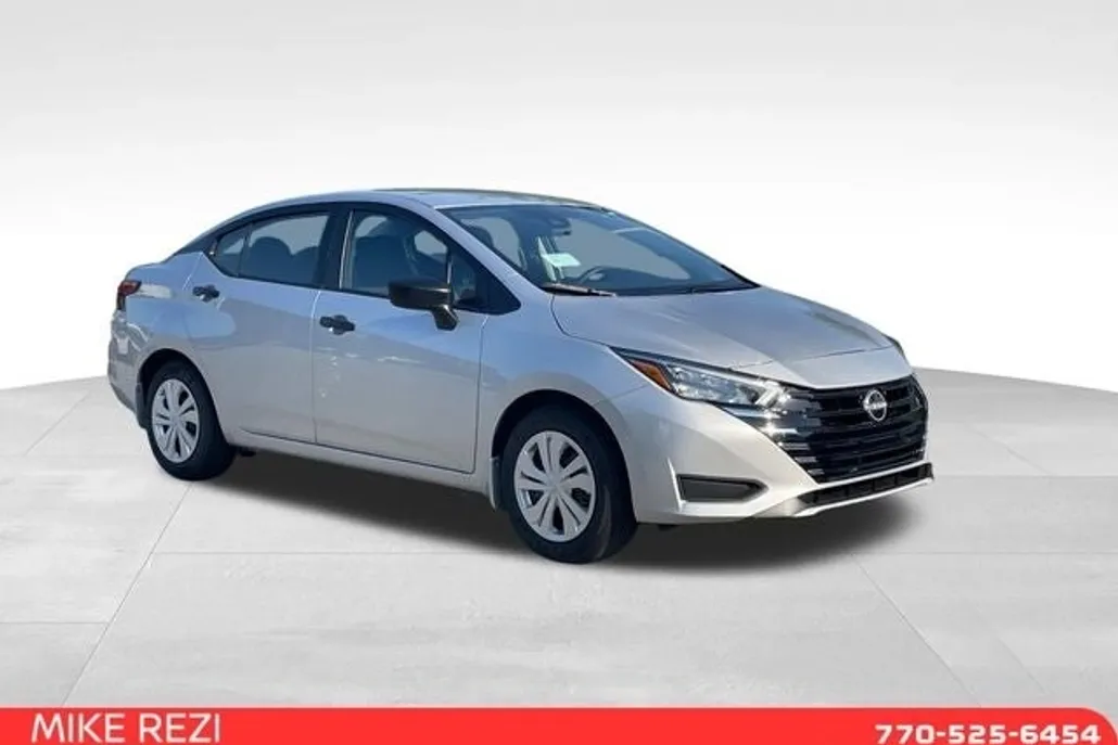 2025 Nissan Versa 1.6 S photo 1