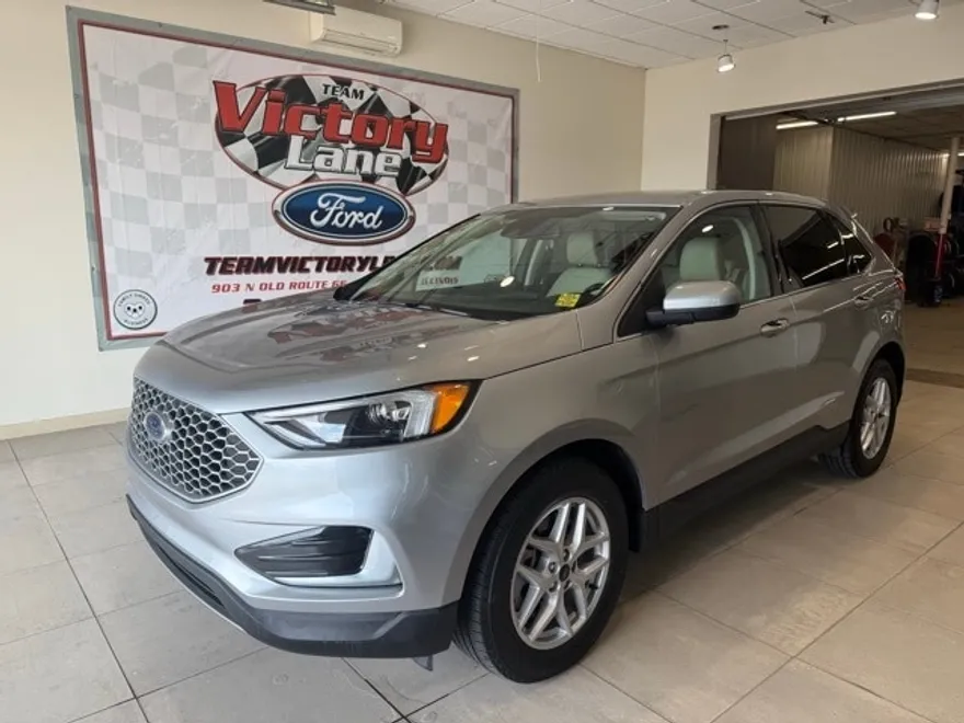 2024 Ford Edge SEL photo 1